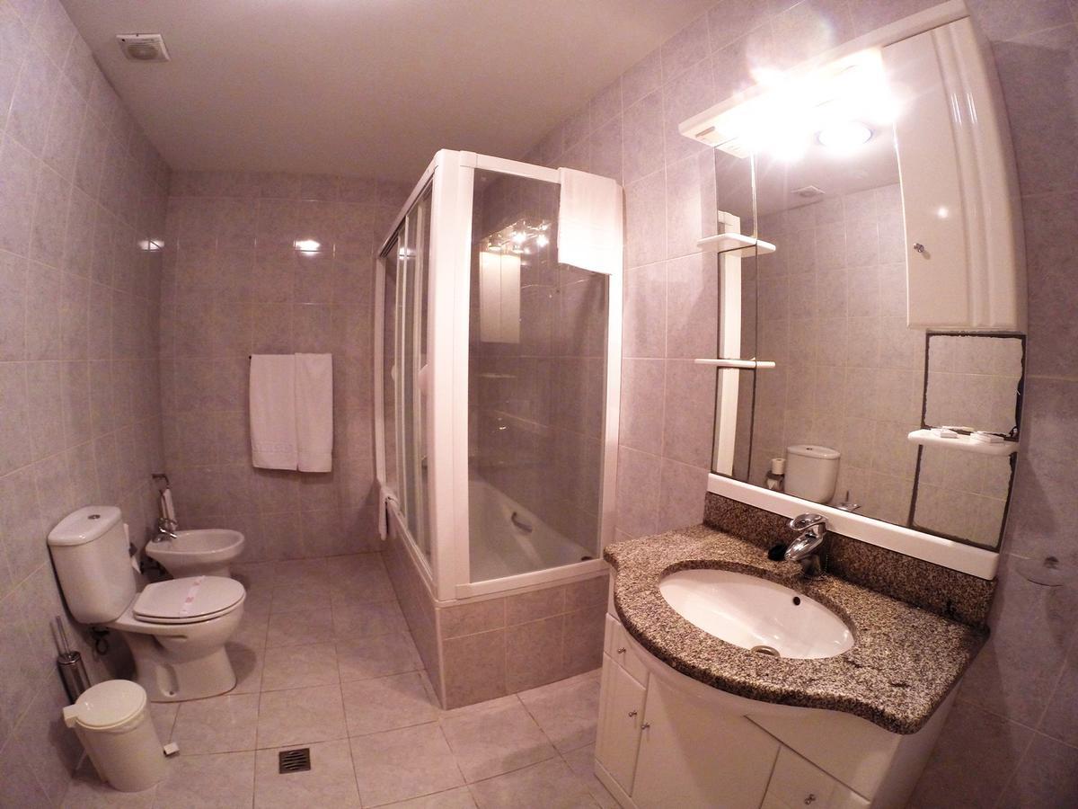 Apartamentos Turisticos Vila Praia Vila Praia de Ancora Bagian luar foto